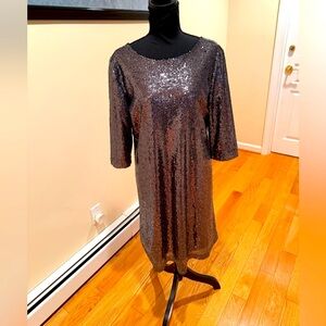 Elegant Black / Silver Sequin Mini Dress  Party Ready super cute and elegant